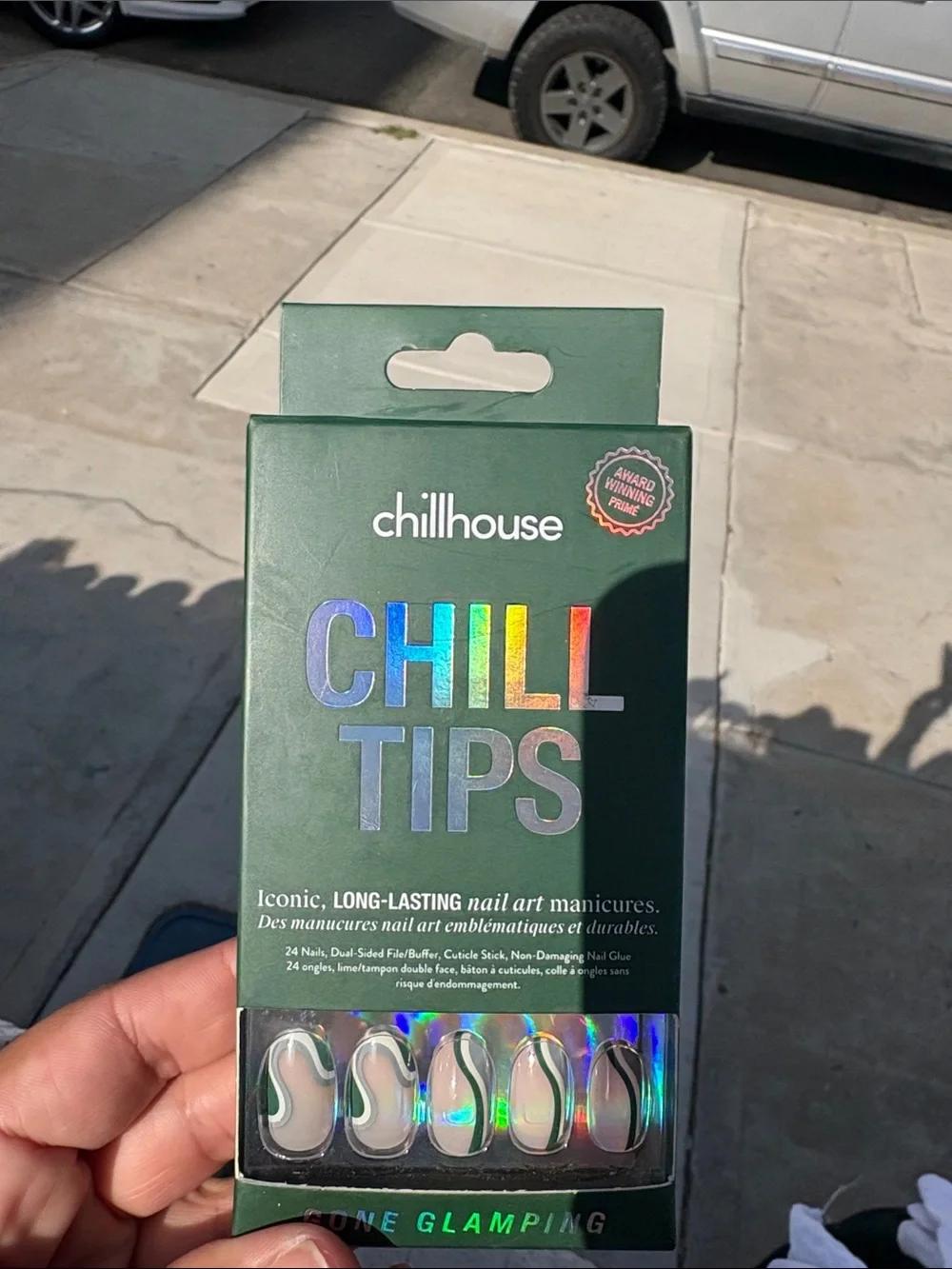 Hill House Chill Tips Press-On Nails in Green and Black Swirl
